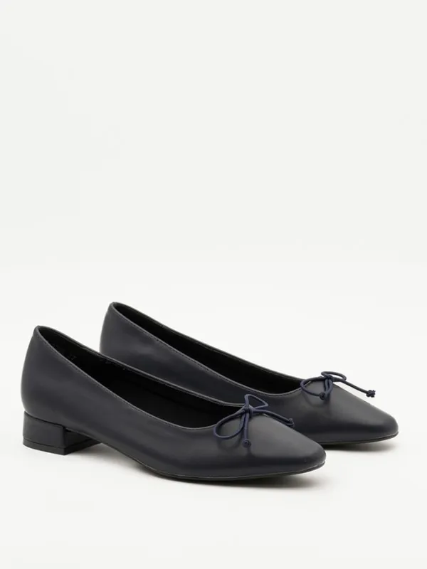 Bellucci Ballerinas in Dunkelblau Hot