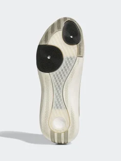adidas Basketballschuhe in Khaki/ Creme><noscript><img width=