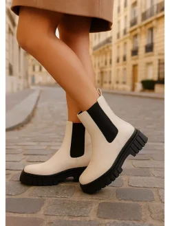 Bellucci Boots in Weiß/ Schwarz Sale