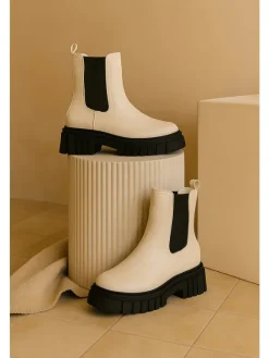 Bellucci Boots in Weiß/ Schwarz Sale