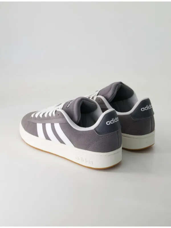 adidas Fitnessschuhe in Grau>Herren Sportschuhe