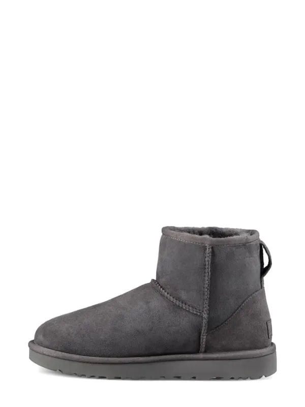 UGG Lammfell-Boots "Classic Mini II" in Grau Hot
