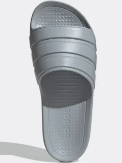 adidas Pantoletten in Grau
