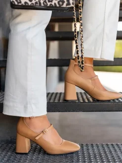 Bellucci Spangenpumps in Hellbraun>Damen Pumps